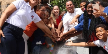 Governo inaugura dois colégios de tempo integral no bairro de Cajazeiras