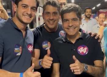 Sidninho prestigia inauguração de comitê de ACM Neto e reforça apoio a Marcelinho Veiga