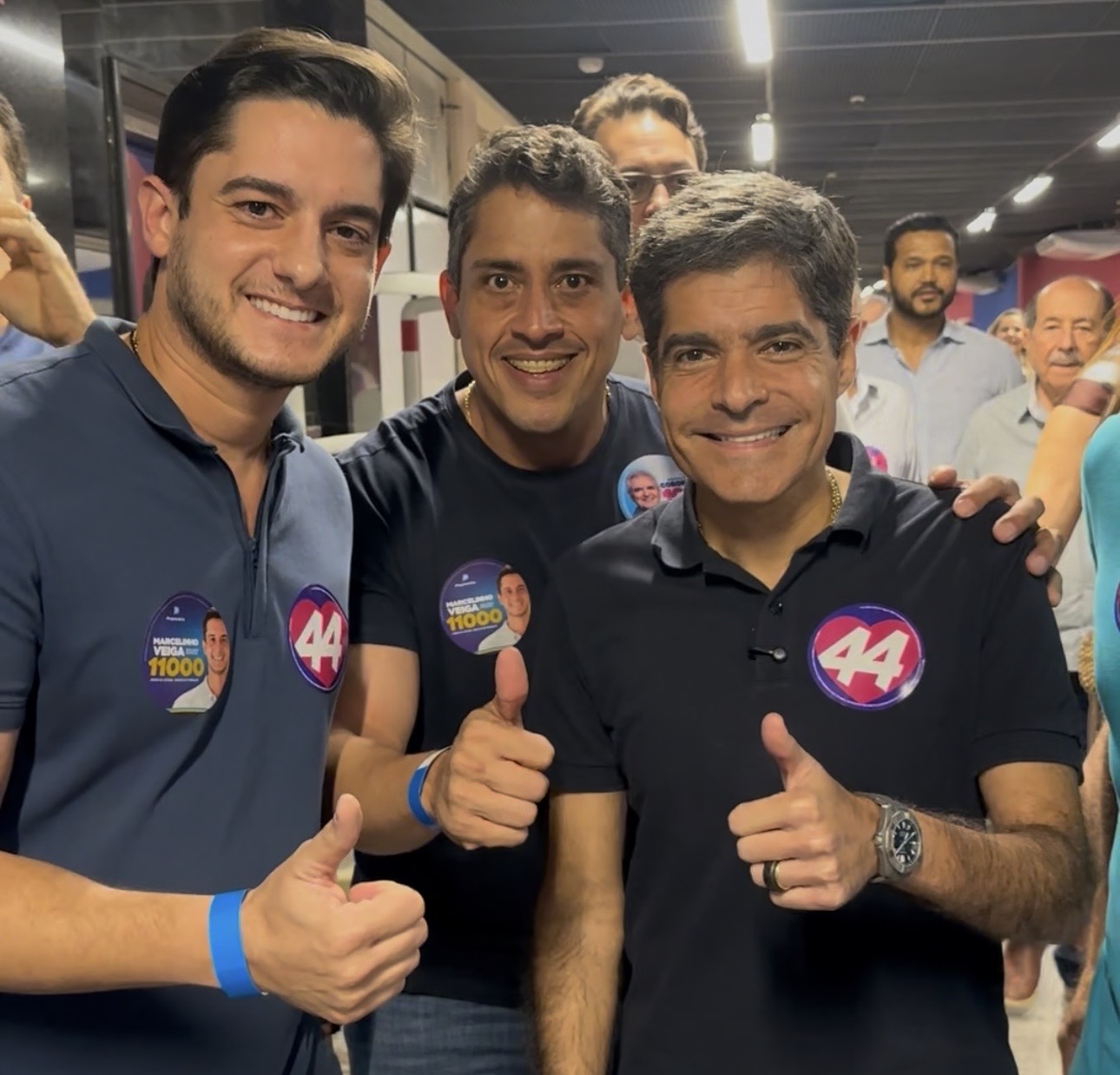 Sidninho prestigia inauguração de comitê de ACM Neto e reforça apoio a Marcelinho Veiga