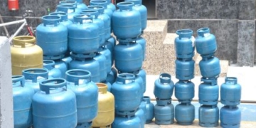 Gás de cozinha fica até R$ 8 mais caro a partir desta quinta-feira (1º) na Bahia
